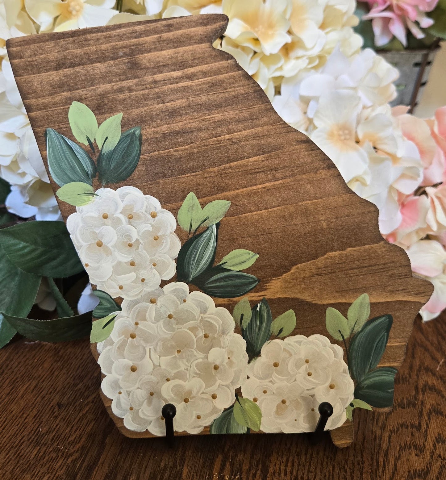Georgia White Hydrangea Shelf Sitter